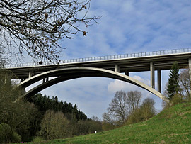 dálniční most - D8